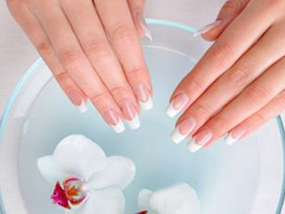 Φυσικές «θεραπείες» για νύχια που σπάνε